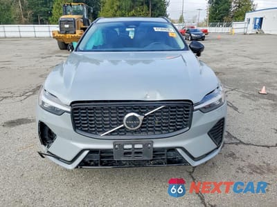 Piąte zdjęcie samochodu w środku: 2024 VOLVO XC60 PLUS VIN:YV4H60DL8R1766827 - miniatura