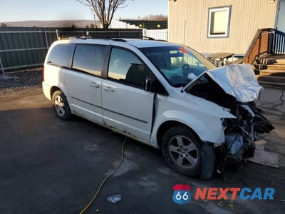 Czwarte zdjęcie samochodu z boku: 2010 DODGE GRAND CARAVAN SXT VIN:2D4RN5D19AR196717 - miniatura