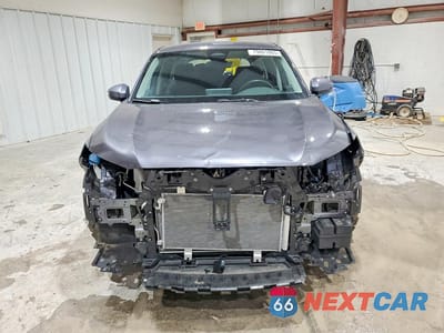 Piąte zdjęcie samochodu w środku: 2024 HONDA HR-V LX VIN:3CZRZ1H34RM729611 - miniatura