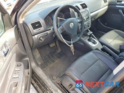 Zdjęcie 8 z 11 samochodu: 2005 VOLKSWAGEN NEW JETTA 2.5L OPTION PACKAGE 1 VIN:3VWSF71K85M611315 - miniatura