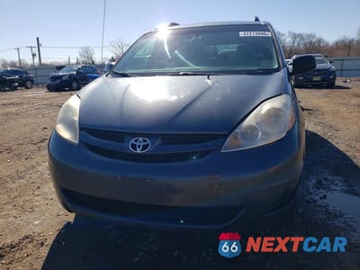 Piąte zdjęcie samochodu w środku: 2009 TOYOTA SIENNA LE 8-PASSENGER VIN:5TDZK23C19S250294 - miniatura