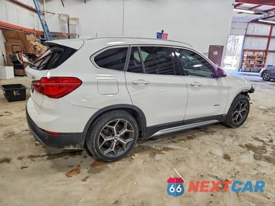 Trzecie zdjęcie samochodu z tyłu: 2016 BMW X1 XDRIVE28I VIN:WBXHT3C30GP881739 - miniatura