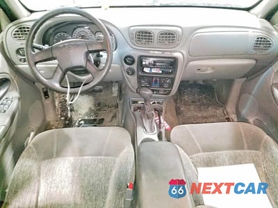 Zdjęcie 8 z 12 samochodu: 2002 CHEVROLET TRAILBLAZER VIN:1GNDT13SX22195003 - miniatura