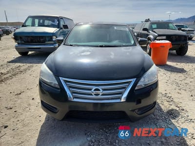 Piąte zdjęcie samochodu w środku: 2015 NISSAN SENTRA SV VIN:3N1AB7AP8FY281789 - miniatura