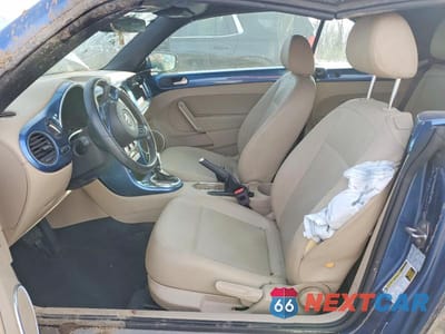 Zdjęcie 7 z 12 samochodu: 2018 VOLKSWAGEN BEETLE S VIN:3VW5DAAT7JM515839 - miniatura