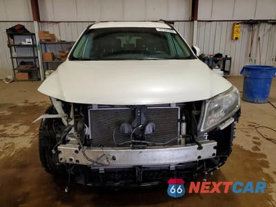 Piąte zdjęcie samochodu w środku: 2016 NISSAN PATHFINDER SL VIN:5N1AR2MMXGC671165 - miniatura