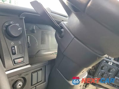 Zdjęcie 8 z 10 samochodu: 2024 VOLVO VNR VIN:4V4WB9KN9RN620738 - miniatura