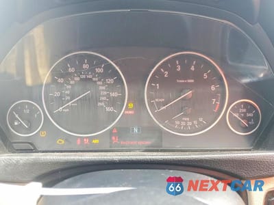 Zdjęcie 9 z 12 samochodu: 2013 BMW 328 I VIN:WBA3A5G52DNP25100 - miniatura