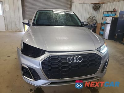 Piąte zdjęcie samochodu w środku: 2022 AUDI Q5 PREMIUM PLUS 45 VIN:WA1EAAFY3N2114943 - miniatura