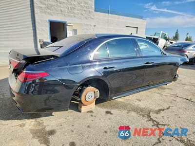 Trzecie zdjęcie samochodu z tyłu: 2022 MERCEDES-BENZ S 580 4MATIC VIN:W1K6G7GB4NA124396 - miniatura