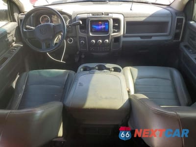 Zdjęcie 8 z 11 samochodu: 2015 RAM 3500 VIN:3C7WRTCL1FG562102 - miniatura