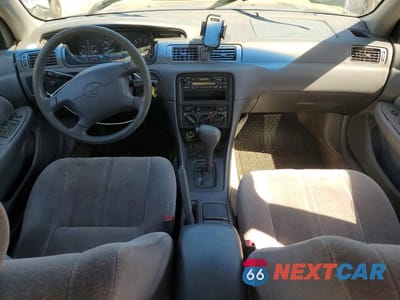 Zdjęcie 8 z 11 samochodu: 1999 TOYOTA CAMRY LE VIN:JT2BG22K0X0309517 - miniatura