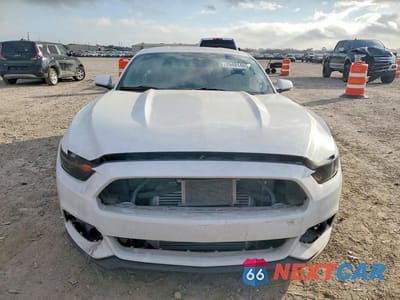 Piąte zdjęcie samochodu w środku: 2015 FORD MUSTANG VIN:1FA6P8TH9F5305939 - miniatura