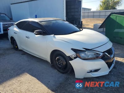 Czwarte zdjęcie samochodu z boku: 2017 NISSAN MAXIMA 3.5 S VIN:1N4AA6AP3HC386039 - miniatura
