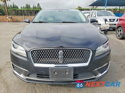 Piąte zdjęcie samochodu w środku: 2019 LINCOLN MKZ RESERVE I VIN:3LN6L5LU5KR631127 - miniatura