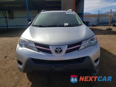 Piąte zdjęcie samochodu w środku: 2014 TOYOTA RAV4 LE VIN:JTMZFREV4EJ019585 - miniatura