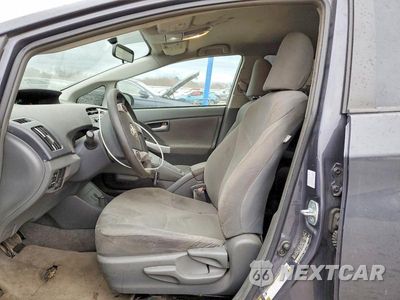 Zdjęcie 7 z 11 samochodu: 2010 TOYOTA PRIUS III VIN:JTDKN3DU3A0101835 - miniatura