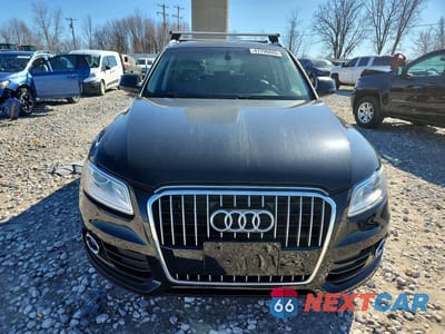 Piąte zdjęcie samochodu w środku: 2017 AUDI Q5 PREMIUM VIN:WA1C2AFP9HA041955 - miniatura