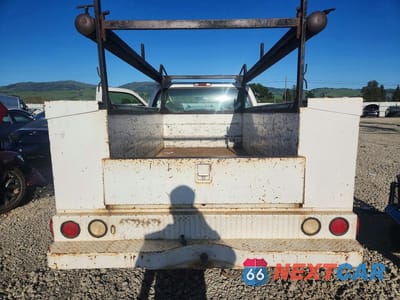 Zdjęcie 6 z 12 samochodu: 2001 FORD F250 SUPER DUTY UTILITY / SERVICE TRUCK VIN:1FTNF20L91EB72977 - miniatura