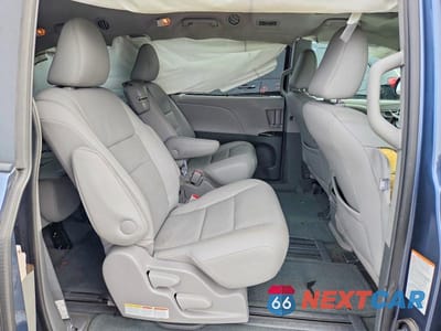 Zdjęcie 11 z 14 samochodu: 2017 TOYOTA SIENNA XLE 8-PASSENGER VIN:5TDYZ3DC5HS887277 - miniatura