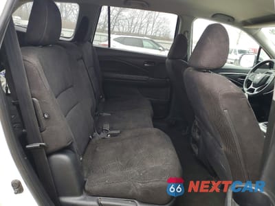 Zdjęcie 11 z 13 samochodu: 2019 HONDA PILOT LX VIN:5FNYF6H19KB086298 - miniatura