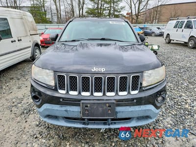 Piąte zdjęcie samochodu w środku: 2012 JEEP COMPASS SPORT VIN:1C4NJDBB1CD635315 - miniatura