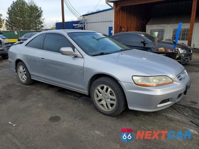 Czwarte zdjęcie samochodu z boku: 2002 HONDA ACCORD EX VIN:1HGCG22552A018943 - miniatura