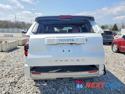 Zdjęcie 6 z 13 samochodu: 2025 TOYOTA 4RUNNER LIMITED VIN:JTEVA5BRXS5027378 - miniatura