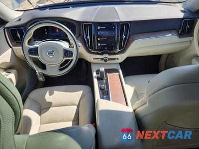 Zdjęcie 8 z 13 samochodu: 2022 VOLVO XC60 B5 MOMENTUM VIN:YV4L12DK0N1946731 - miniatura