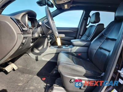 Zdjęcie 7 z 12 samochodu: 2019 JEEP GRAND CHEROKEE OVERLAND VIN:1C4RJFCG9KC700441 - miniatura