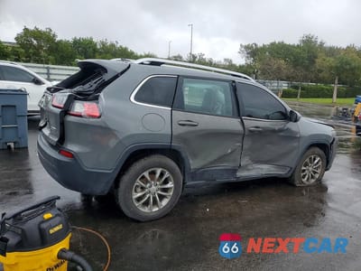 Trzecie zdjęcie samochodu z tyłu: 2020 JEEP CHEROKEE LATITUDE PLUS VIN:1C4PJLLBXLD628137 - miniatura