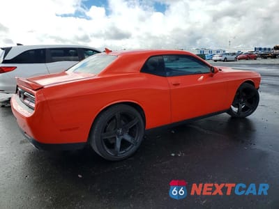 Trzecie zdjęcie samochodu z tyłu: 2019 DODGE CHALLENGER GT VIN:2C3CDZJG5KH607161 - miniatura