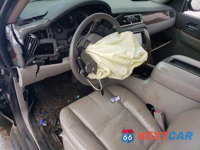 Zdjęcie 8 z 14 samochodu: 2007 CHEV TAHOE K1500 VIN:1GNFK13047R305925 - miniatura