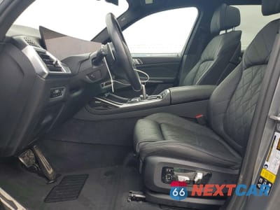 Zdjęcie 7 z 14 samochodu: 2023 BMW X7 XDRIVE40I VIN:5UX23EM00P9N61973 - miniatura