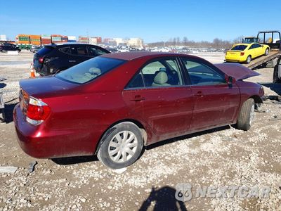 Trzecie zdjęcie samochodu z tyłu: 2005 TOYOTA CAMRY LE VIN:4T1BE32KX5U407202 - miniatura