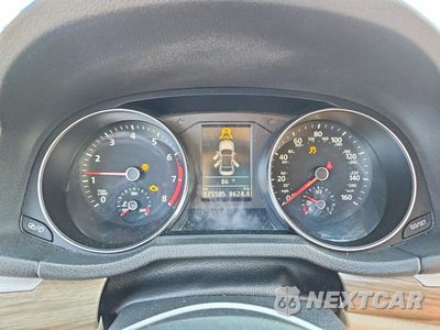 Zdjęcie 9 z 11 samochodu: 2016 VOLKSWAGEN PASSAT SE VIN:1VWBT7A39GC007164 - miniatura