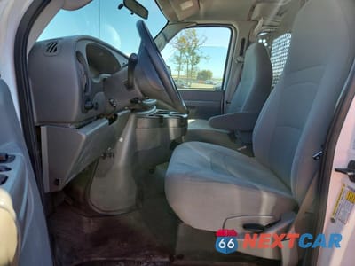 Zdjęcie 7 z 13 samochodu: 2008 FORD E250 UTILITY / SERVICE VAN VIN:1FTNE24W58DA54464 - miniatura