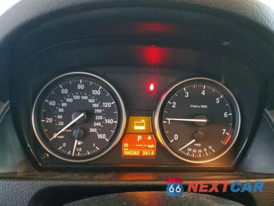 Zdjęcie 9 z 12 samochodu: 2013 BMW X1 XDRIVE28I VIN:WBAVL1C55DVR84388 - miniatura