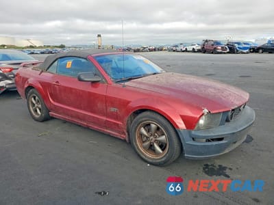 Czwarte zdjęcie samochodu z boku: 2006 FORD MUSTANG GT VIN:1ZVHT85H065129971 - miniatura