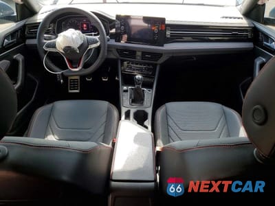 Zdjęcie 8 z 12 samochodu: 2026 VOLKSWAGEN JETTA GLI AUTOBAHN VIN:3VW1M7BU1TM015137 - miniatura