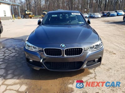 Piąte zdjęcie samochodu w środku: 2018 BMW 340 XI VIN:WBA8B7C52JA938068 - miniatura