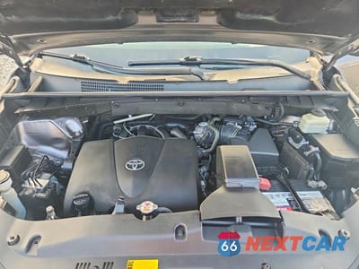 Zdjęcie 12 z 12 samochodu: 2019 TOYOTA HIGHLANDER LE VIN:5TDZZRFH8KS292429 - miniatura