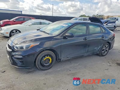 2019 KIA FORTE LXS 3KPF24AD7KE059988 - główne zdjęcie licytacji z USA - miniatura