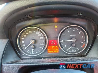 Zdjęcie 9 z 13 samochodu: 2013 BMW X1 XDRIVE28I VIN:WBAVL1C50DVR91538 - miniatura