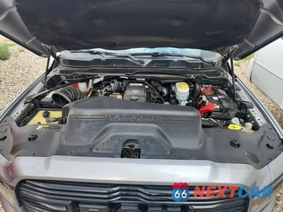 Zdjęcie 11 z 12 samochodu: 2020 RAM 3500 LARAMIE VIN:3C63RRML9LG166830 - miniatura