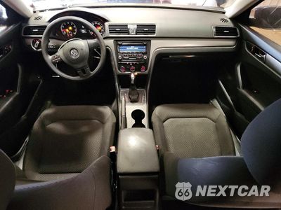 Zdjęcie 8 z 13 samochodu: 2013 VOLKSWAGEN PASSAT S VIN:1VWAP7A37DC089195 - miniatura