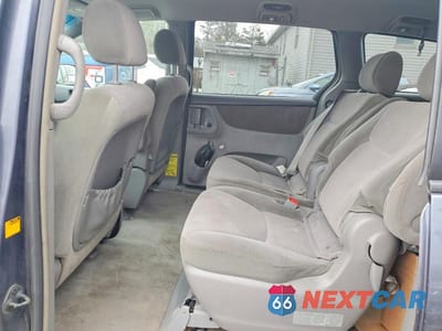 Zdjęcie 11 z 13 samochodu: 2006 TOYOTA SIENNA LE 7 PASSENGER VIN:5TDZA23C76S497821 - miniatura