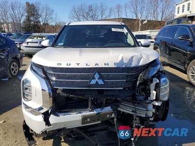Piąte zdjęcie samochodu w środku: 2025 MITSUBISHI OUTLANDER SE VIN:JA4T5VA94SZ041779 - miniatura