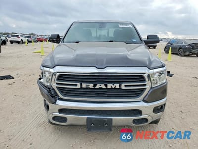 Piąte zdjęcie samochodu w środku: 2021 RAM TRUCKS 1500 BIG HORN VIN:1C6RREBG2MN832718 - miniatura