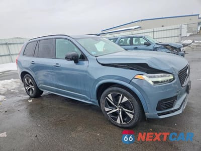 Czwarte zdjęcie samochodu z boku: 2022 VOLVO XC90 T8 RECHARGE R-DESIGN VIN:YV4BR0CM0N1820929 - miniatura